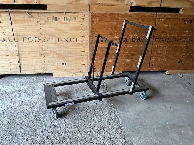 Meubelwagen 145x65x110cm v.v. verstelbaar schot - afbeelding 1 van  4