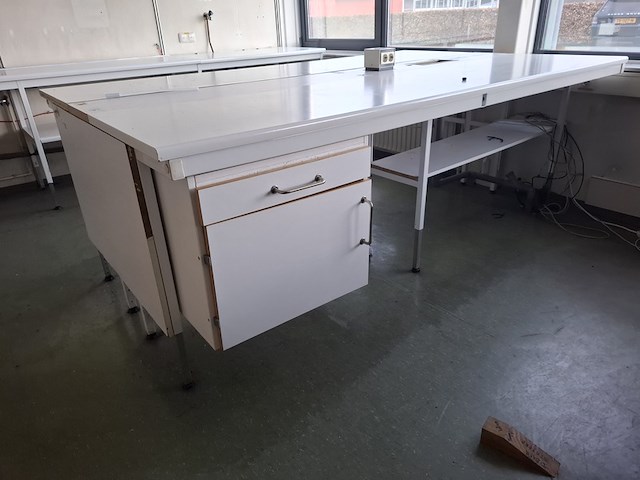 Meubilair laboratorium - afbeelding 2 van  8