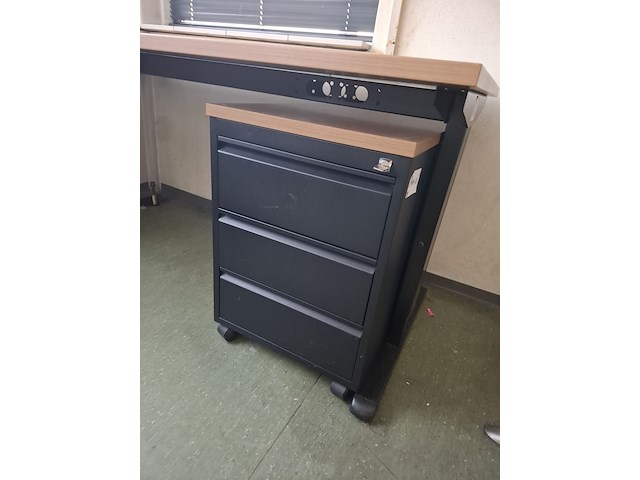 Meubilair laboratorium - afbeelding 5 van  8