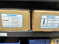 Mewaf jaloeziedeurkast met bouten, moeren en popnagels - afbeelding 2 van  17