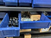 Mewaf jaloeziedeurkast met bouten, moeren en popnagels - afbeelding 4 van  17