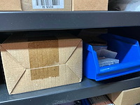 Mewaf jaloeziedeurkast met bouten, moeren en popnagels - afbeelding 8 van  17