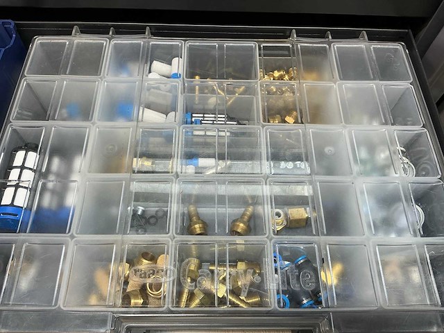 Mewaf jaloeziedeurkast met festo luchtleiding, ventielen en verlopen - afbeelding 31 van  55