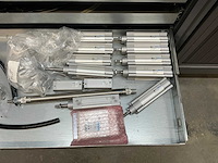 Mewaf jaloeziedeurkast met festo luchtleiding, ventielen en verlopen - afbeelding 41 van  55