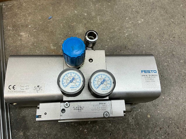 Mewaf jaloeziedeurkast met festo luchtleiding, ventielen en verlopen - afbeelding 47 van  55