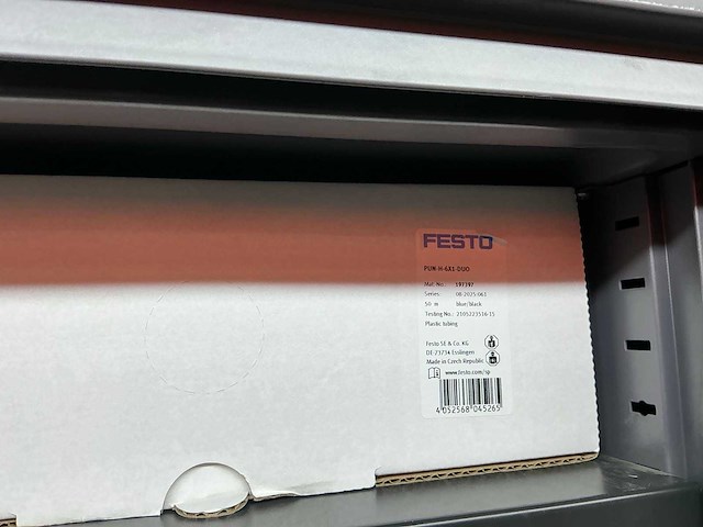 Mewaf jaloeziedeurkast met festo luchtleiding, ventielen en verlopen - afbeelding 52 van  55