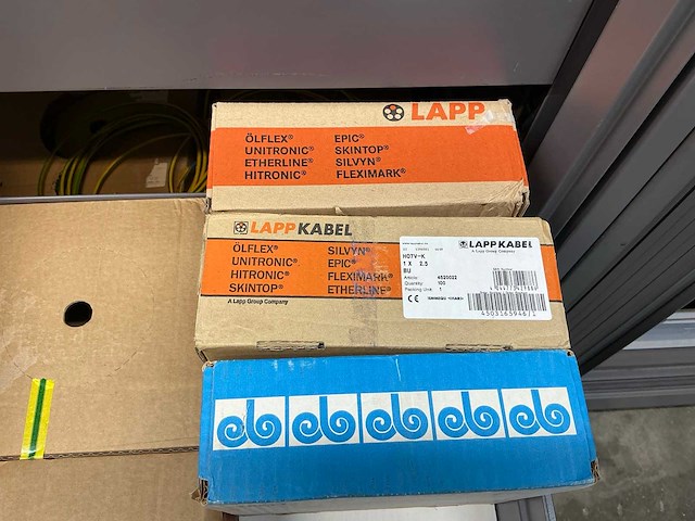 Mewaf jaloeziedeurkast met kabel - afbeelding 6 van  19