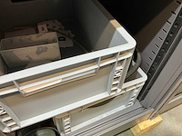 Mewaf jaloeziedeurkast met kastrubbers en krimpslang - afbeelding 8 van  19