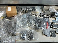 Mewaf jaloeziedeurkast met mechanische onderdelen - afbeelding 15 van  43