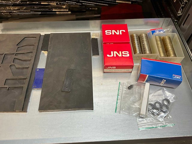 Mewaf jaloeziedeurkast met mechanische onderdelen - afbeelding 26 van  43