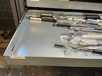 Mewaf jaloeziedeurkast met mechanische onderdelen - afbeelding 27 van  43