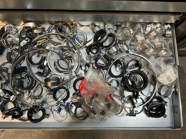 Mewaf jaloeziedeurkast met mechanische onderdelen - afbeelding 37 van  43