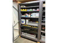 Mewaf jaloeziedeurkast met verf en maskeermiddelen - afbeelding 6 van  13