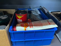 Mewaf jaloeziedeurkast met vetten, olie en remmenreiniger - afbeelding 5 van  18