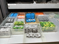 Mewaf jaloeziedeurkast met wago klemmen, wartels en connectoren - afbeelding 5 van  43