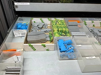 Mewaf jaloeziedeurkast met wago klemmen, wartels en connectoren - afbeelding 8 van  43