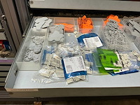 Mewaf jaloeziedeurkast met wago klemmen, wartels en connectoren - afbeelding 17 van  43