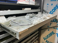 Mewaf jaloeziedeurkast met wago klemmen, wartels en connectoren - afbeelding 43 van  43