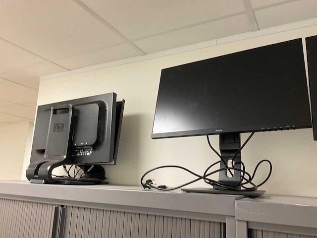 Mewaf jalousiedeurkast (3x) - afbeelding 2 van  10