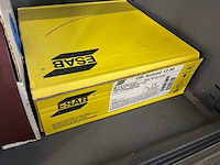 Mewaf werkplaatskast met inhoud - afbeelding 14 van  22