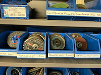 Mewaf werkplaatskast met inhoud - afbeelding 21 van  22