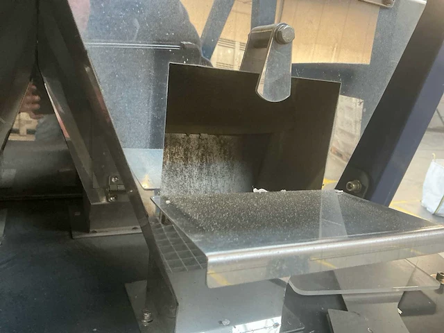 Meyer cf5 osx-300e optische kunststof color sorter, 4–8 t/uur, incl. frame en trap - afbeelding 9 van  39