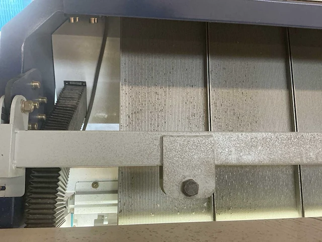 Meyer cf5 osx-300e optische kunststof color sorter, 4–8 t/uur, incl. frame en trap - afbeelding 27 van  39