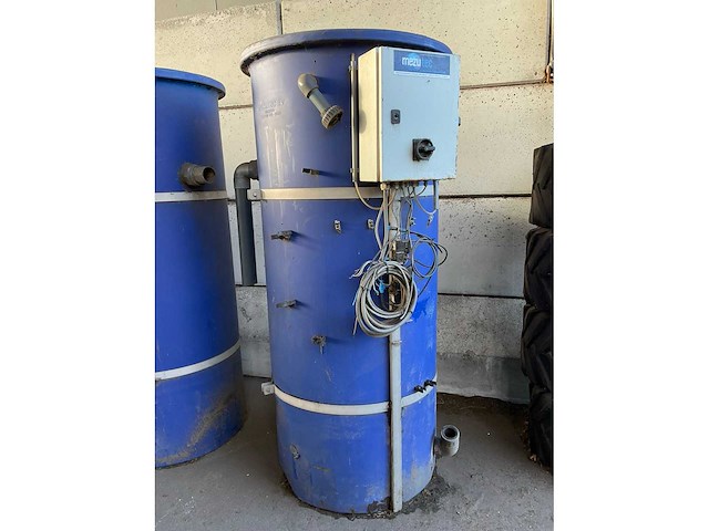 Mezutec bv verticale tanks (2x) - afbeelding 2 van  5