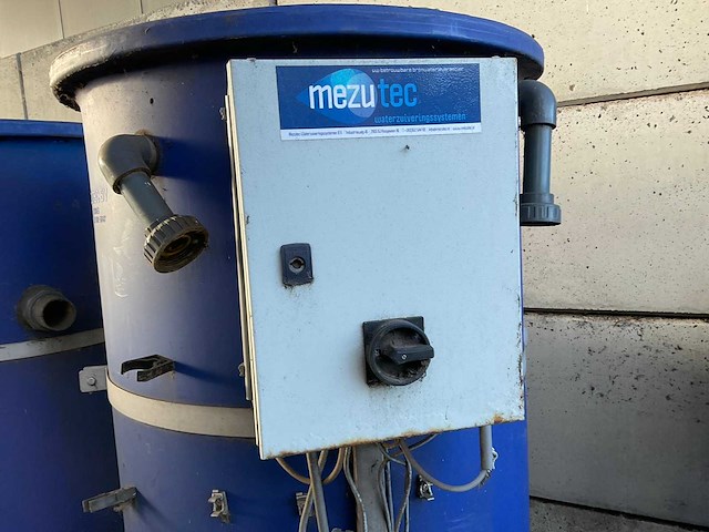 Mezutec bv verticale tanks (2x) - afbeelding 3 van  5
