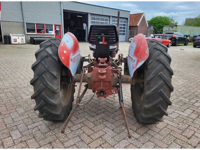 Mf - 35 - oldtimer tractor - afbeelding 4 van  6