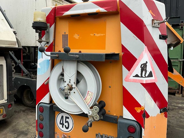 Mf mfh2500 veegwagen voor onderdelen - afbeelding 1 van  1