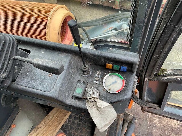 Mf mfh2500 veegwagen - afbeelding 3 van  26