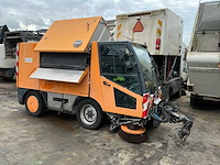 Mf mfh2500 veegwagen - afbeelding 1 van  26