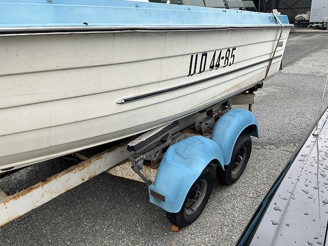 Mfg - motorboot met trailer - afbeelding 11 van  17