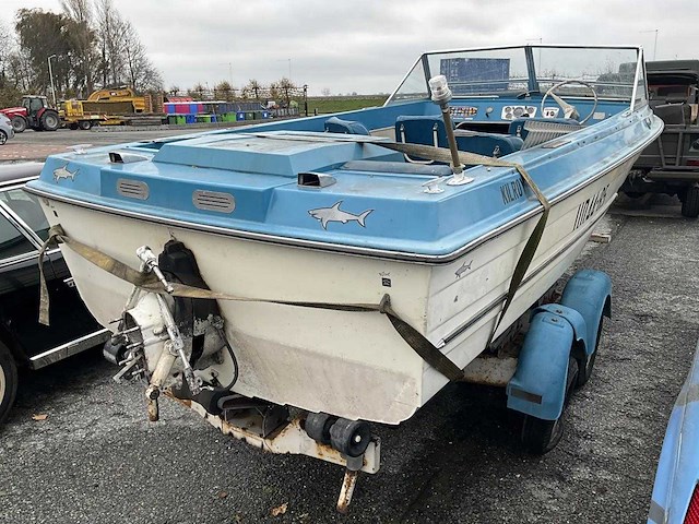 Mfg - motorboot met trailer - afbeelding 16 van  17