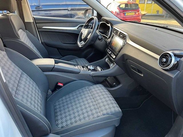 Mg - 2020 - mg zs - automaat - ev comfort 45 kwh - personenauto - afbeelding 10 van  25