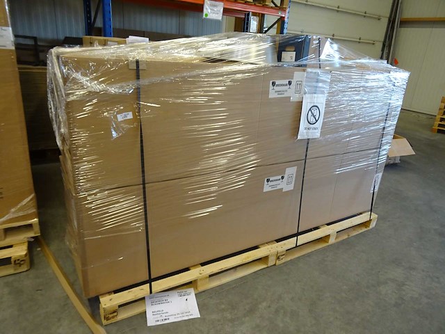 M&g - al 200-150 - dakdoorvoer (2x) - afbeelding 1 van  5