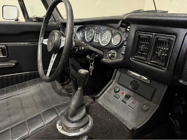 Mg - b - cabrio - oldtimer - 1974 - afbeelding 3 van  21