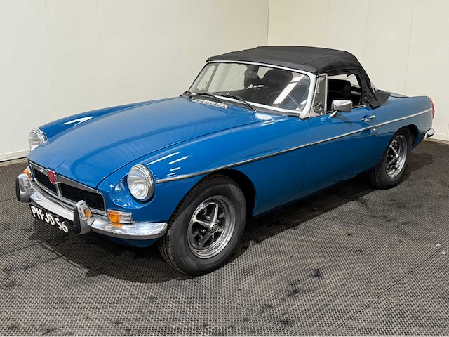 Mg - b - cabrio - oldtimer - 1974 - afbeelding 7 van  21