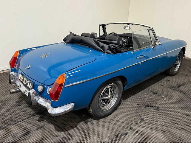 Mg - b - cabrio - oldtimer - 1974 - afbeelding 18 van  21