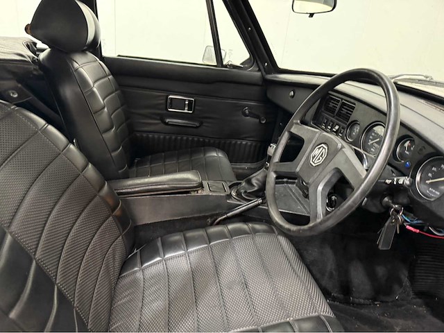 Mg - b - mgb - gt - rhd - oldtimer - 1978 - afbeelding 1 van  12