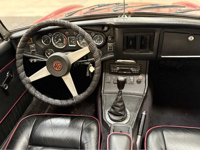 Mg - b type - 1.8 roadster - oldtimer - 1974 - afbeelding 10 van  23