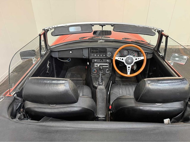 Mg - b type - 1.8 roadster - oldtimer - 1981 - afbeelding 2 van  31