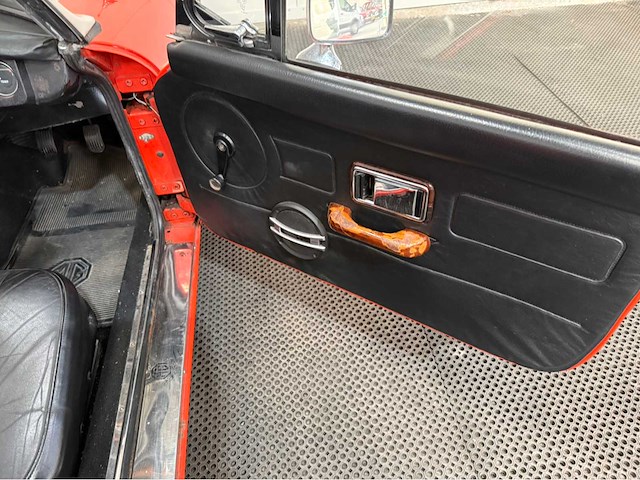 Mg - b type - 1.8 roadster - oldtimer - 1981 - afbeelding 9 van  31