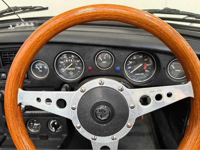 Mg - b type - 1.8 roadster - oldtimer - 1981 - afbeelding 12 van  31