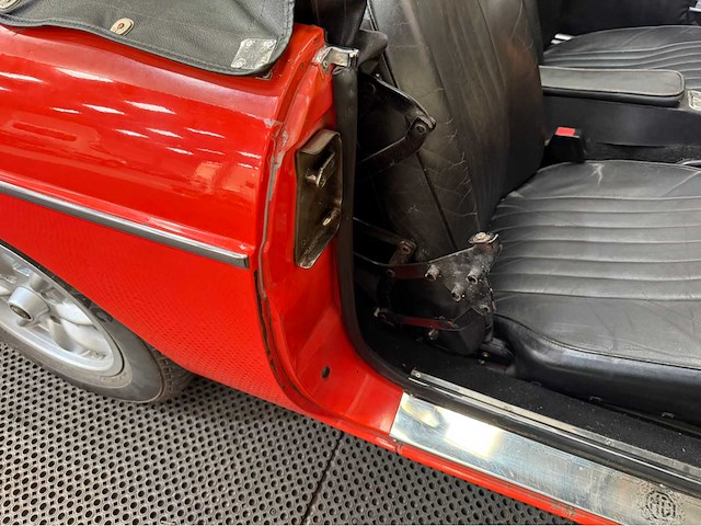 Mg - b type - 1.8 roadster - oldtimer - 1981 - afbeelding 14 van  31