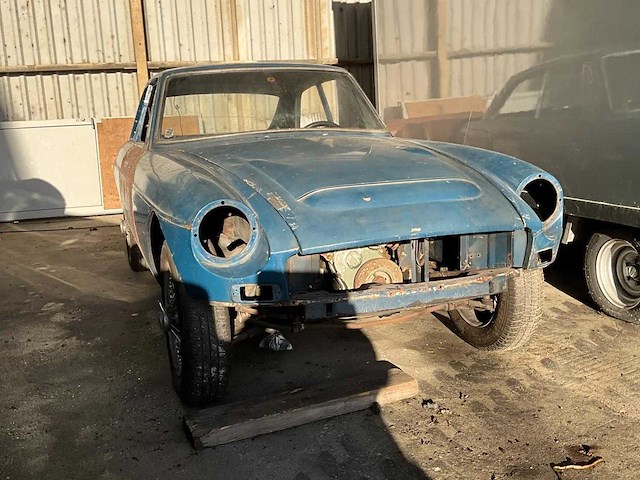 Mg - mgb - oldtimer - afbeelding 12 van  13