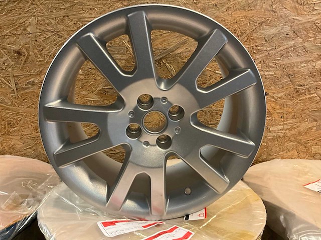 Mg 16 inch lichtmetalen velgenset 4x95 et28 / 7j - afbeelding 1 van  4