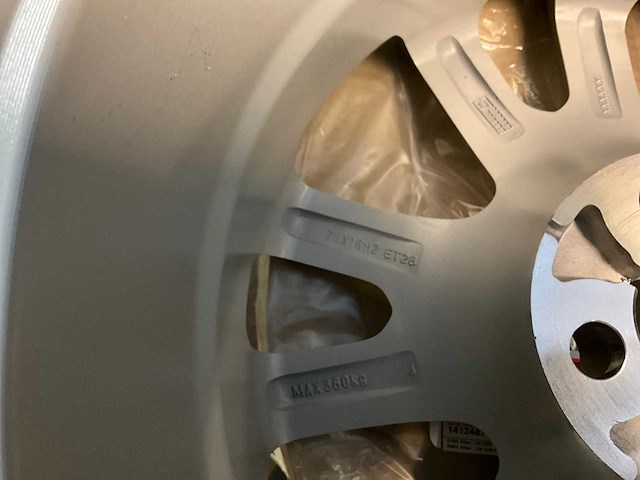 Mg 16 inch lichtmetalen velgenset 4x95 et28 / 7j - afbeelding 3 van  4