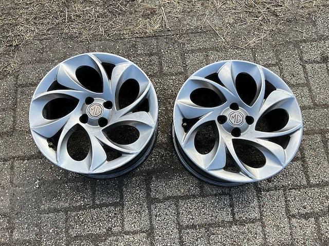Mg 16” lichtmetalen velgen 7,5jx16h2 - afbeelding 1 van  3